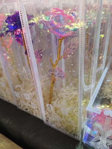 Сушилки: Искусственная «золотая» роза в подарочной коробке оптом цена 250 сом — 2