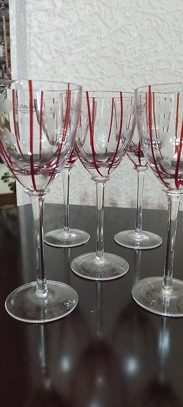 Набор бокалов на ножке для вина/игристого, 5 штук. - Материал