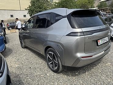 электромобили из сша: GAC Aion Y Plus — компактный электрический кроссовер/MPV серебристого — 4