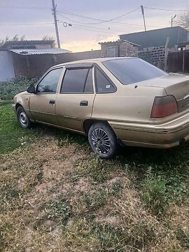 нексия капот: Daewoo Nexia: 2005 г., Седан — 5