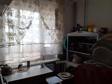 продаю квартиру с ремонтом: 1 комната, 32 м², 1 этаж, Старый ремонт — 2