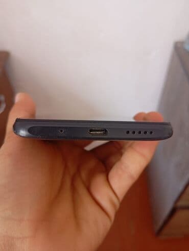 ми поко: Poco C40, Б/у, 64 ГБ, цвет - Черный — 3