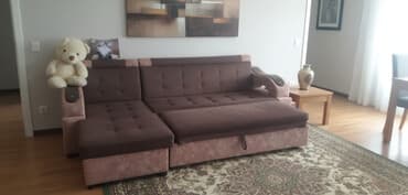 срочно связи переездом: Продаю угловой диван,в хорошем состоянии.Цвет коричневый в комплекте 2 — 1