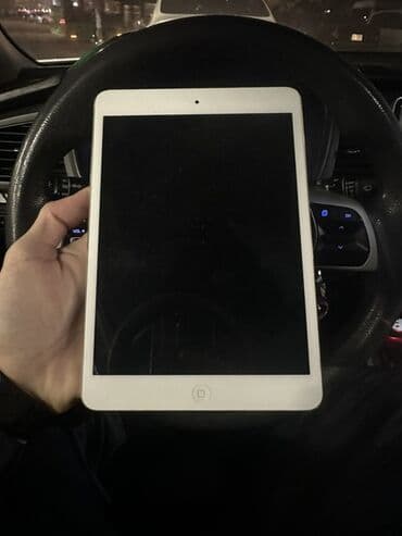 Скупка компьютеров и ноутбуков: Планшет, Apple, память 32 ГБ, 7" - 8", Wi-Fi, Классический цвет - Серебристый — 4