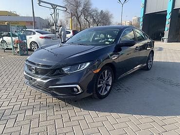 Honda Civic: 2019 г., 1.5 л, Автомат, Бензин, Седан