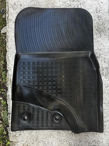 sprinter 315: Родные Резиновые Полики Для салона Toyota, цвет - Черный, Б/у, Самовывоз — 1