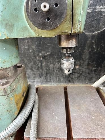 станина: Сверлильный станок настольный (промышленный). Описание: - Компактная — 2