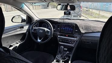 hyundai sonata автомобиль: Hyundai Sonata: 2018 г., 2 л, Автомат, Газ, Седан — 10