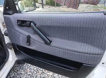 Унаа: Volkswagen Passat: 1991 г., 1.8 л, Кол менен иштөөчү, Бензин, Седан — 7
