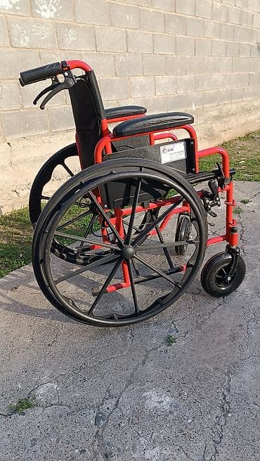 Инвалидная коляска с ручным приводом для детей и подростков -