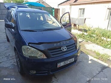 Toyota Avensis: 2002 г., Механика, Бензин, Вэн/Минивэн