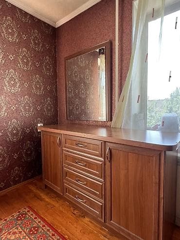 Спальные гарнитуры: Продается спальный гарнитур,все в комплекте — 8