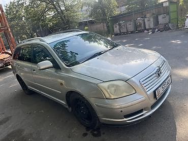step rf3: Toyota Avensis: 2003 г., Автомат, Универсал — 2
