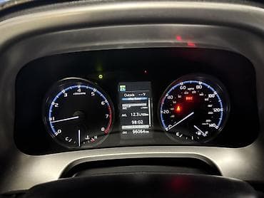 subaru 2000: Toyota RAV4: 2017 г., 2.5 л, Автомат, Бензин, Кроссовер — 9