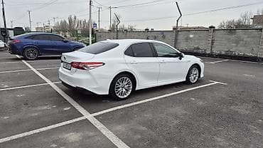 камиры: Toyota Camry: 2020 г., 2.5 л, Вариатор, Гибрид, Седан — 5