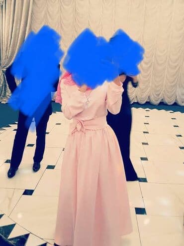 шикарные платья больших размеров: Продаю платья в отличном состоянии, сшито на заказ оба, размер 42-44 — 1