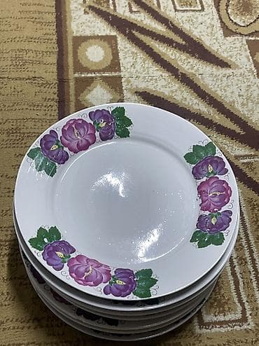 7 шт. каждая по 200 сом Диаметр 30 см ни разу не были использованы at lalafo.kg 7 шт. каждая по 200 сом Диаметр 30 см ни разу не были использованы