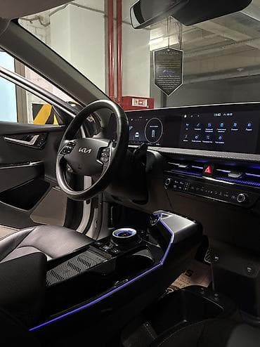 москвич автомобиль: Kia EV6: 2024 г., Вариатор, Электромобиль, Хэтчбэк — 8