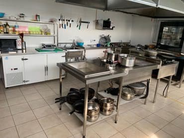 торговая оборудование: Столы из нержавейки, стеллажи из нержавейки, ванна моечная, мойки для — 9