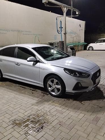 Продажа авто: Hyundai Sonata: 2017 г., Газ, Седан — 5