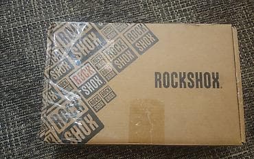 Спорт и хобби: Задний амортизатор RockShox Super Deluxe (серия Deluxe/Super Deluxe) — 2