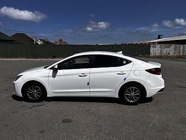 eclipse cross: Hyundai Avante: 2019 г., Автомат, Бензин, Седан — 3