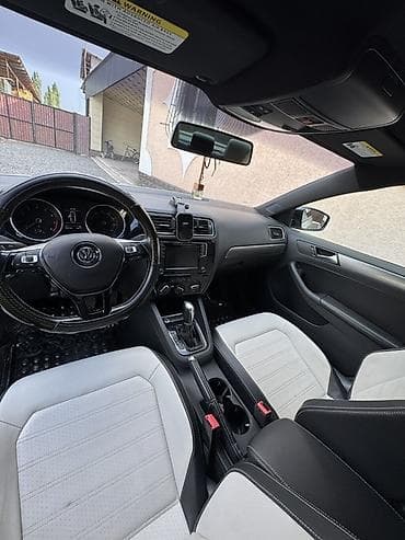 Унаа сатуу: Volkswagen Jetta: 2017 г., 1.8 л, Автомат, Бензин, Седан — 4