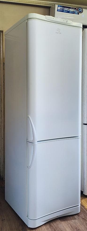 Холодильник Indesit, Б/у, Двухкамерный, De frost (капельный), 58 * 186 * 60 at lalafo.kg Холодильник Indesit, Б/у, Двухкамерный, De frost (капельный), 58 * 186 * 60