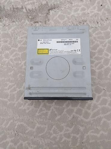 Внутренний CD-ROM привод LG для настольного компьютера