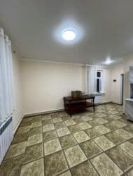 долгосрочная квартира жалал абад: 1 комната, Агентство недвижимости, Без подселения, Без мебели — 15