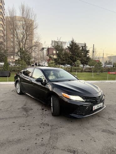 срочно продаю в связи с переездом: Toyota Camry: 2020 г., 2.5 л, Автомат, Бензин, Седан — 3