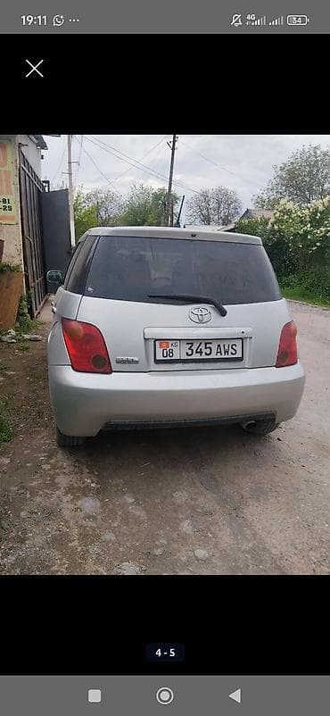 mini cuper: Toyota Ist: 2003 г., 1.3 л, Автомат, Бензин, Хэтчбэк — 4