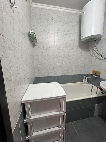 127: 4 комнаты, 80 м², 8 этаж — 9