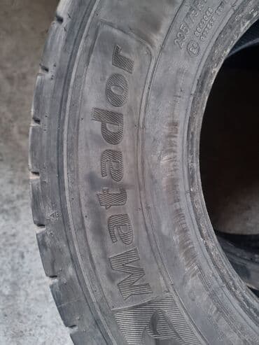 80 беларус: Шины 235 / 75 / R 17.5, Всесезонная, Б/у, Легкий коммерческий транспорт (C/LT), MATADOR — 4
