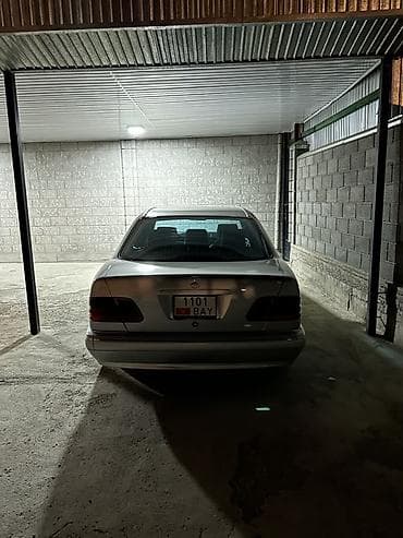 bvd e2: Mercedes-Benz E-Class: 2001 г., 3.2 л, Автомат, Бензин, Седан — 5