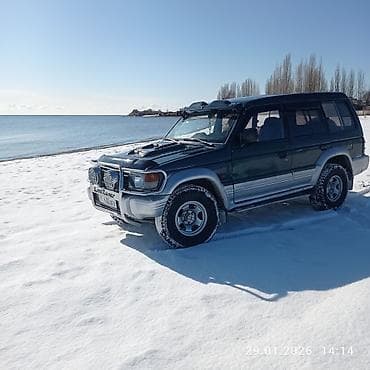 авто в такси: Mitsubishi Pajero: 1993 г., 2.9 л, Механика, Дизель, Внедорожник — 10
