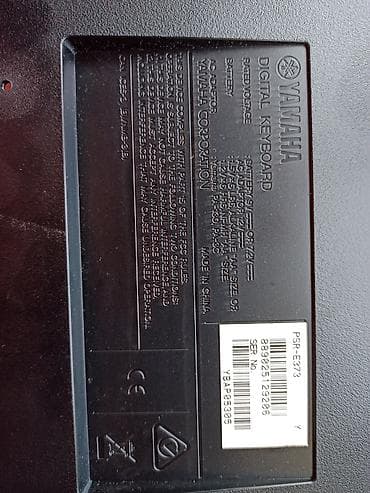 ямаха синтизатор: Синтезатор Yamaha PSR‑E373 - 61 динамических клавиш, чувствительность — 3