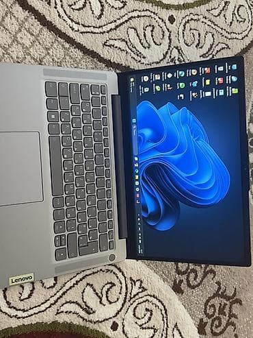Ноутбук Lenovo куплен +- год назад в идеальном состоянии