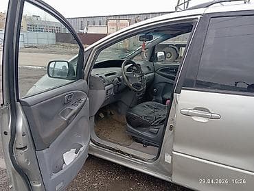 тайота noax: Toyota Previa: 2003 г., 2 л, Механика, Дизель, Минивэн — 4