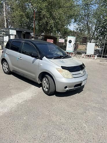 тайота ист 2010: Toyota Ist: 2004 г., 1.5 л, Автомат, Бензин, Хэтчбэк — 2