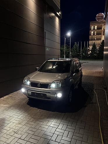 Nissan X-Trail: 2003 г., 2 л, Автомат, Бензин, Кроссовер