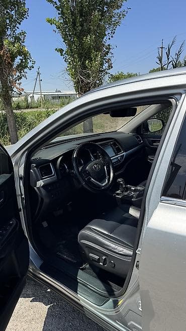 водный катер: Toyota Highlander: 2017 г., 3.5 л, Вариатор, Гибрид, Кроссовер — 5
