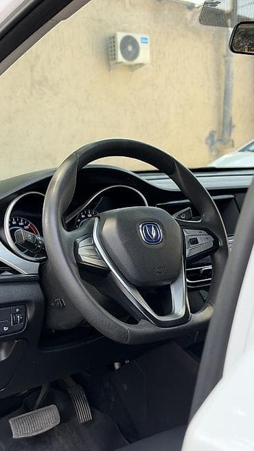 Унаа сатуу: Changan Eado: 2022 г., 0.1 - engine capacity л, Вариатор, Электромобиль, Седан — 9
