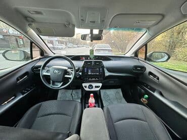 сдаётся авто с последующим выкупом: Toyota Prius: 2016 г., 1.8 л, Вариатор, Гибрид, Хэтчбэк — 5