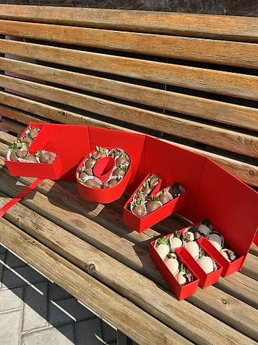 КАРА-БАЛТА!!!! Клубника в шоколаде — подарочные наборы - Ассортимент