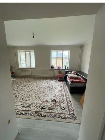 продаю дувух этажный дом: Продается просторный двух этажный дом. Район Дордой Тендик 5.5 сотых — 4