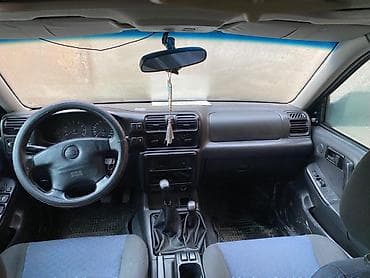 Транспорт: Opel Frontera: 2002 г., 3.2 л, Механика, Бензин, Универсал — 9