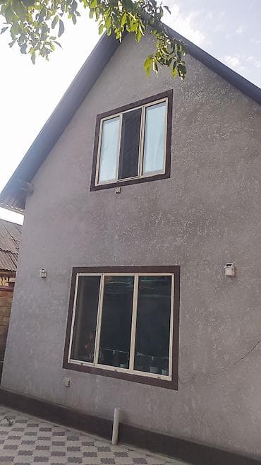 этажи: Продается два дома на одном участке 6 соток. В районе Жибек - жолу — 8