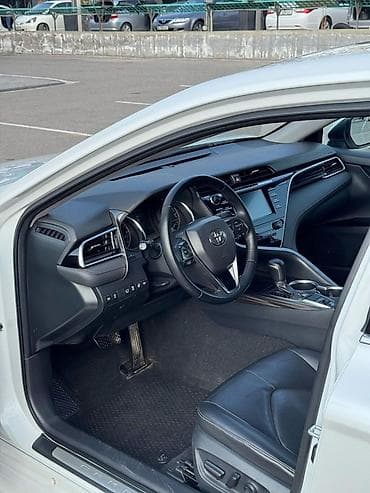 таёта раш: Toyota Camry: 2019 г., 2.5 л, Автомат, Бензин, Седан — 2