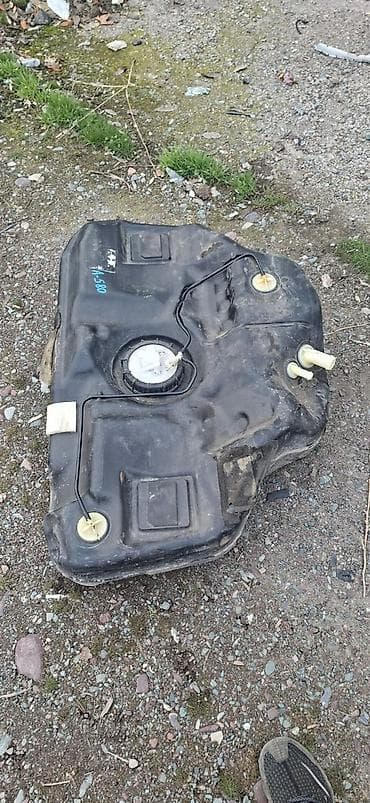 Башка унаа тетиктери: Күйүүчү май багы Mazda Оригинал — 2